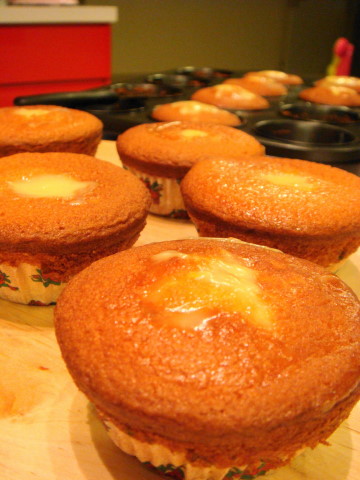 muffins and cupcakes. Muffins amp; Cupcakes,